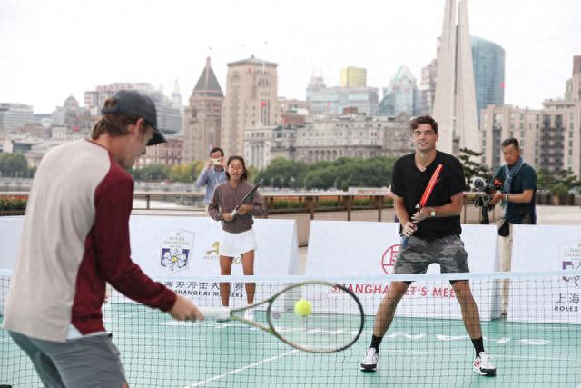 阿尔瓦雷斯 阿尔瓦雷斯