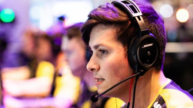 但他的经历 但他的经历