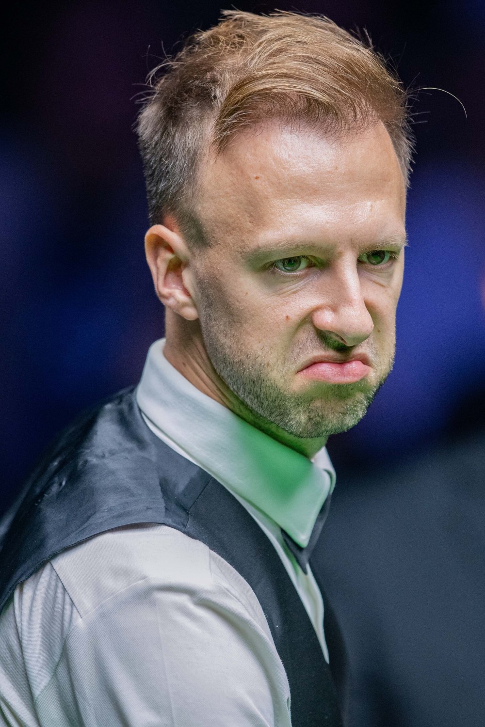 感到担忧 感到担忧