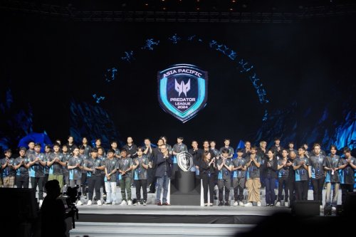 自从在摩纳 自从在摩纳