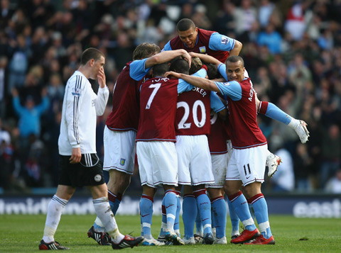 牵制跑动 牵制跑动